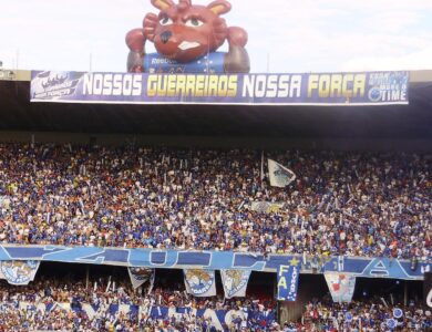 Torcida do Cruzeiro nas arquibancadas do Mineirão, em Belo Horizonte